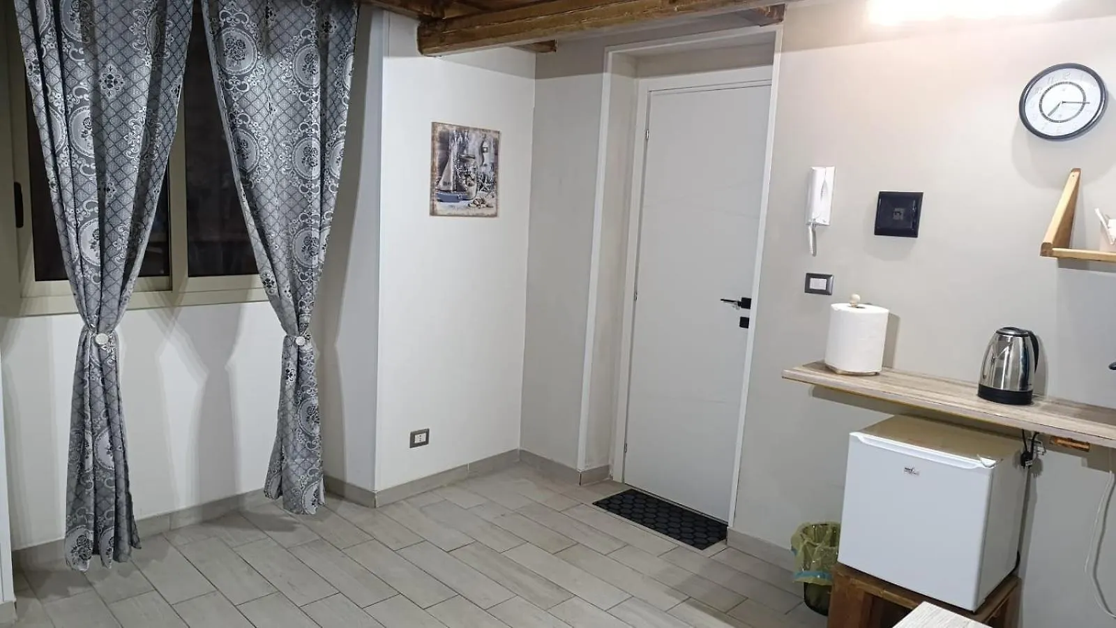 Hotel Porta Garibaldi 1 Aeroporto di Catania Fontana Rossa Affittacamere