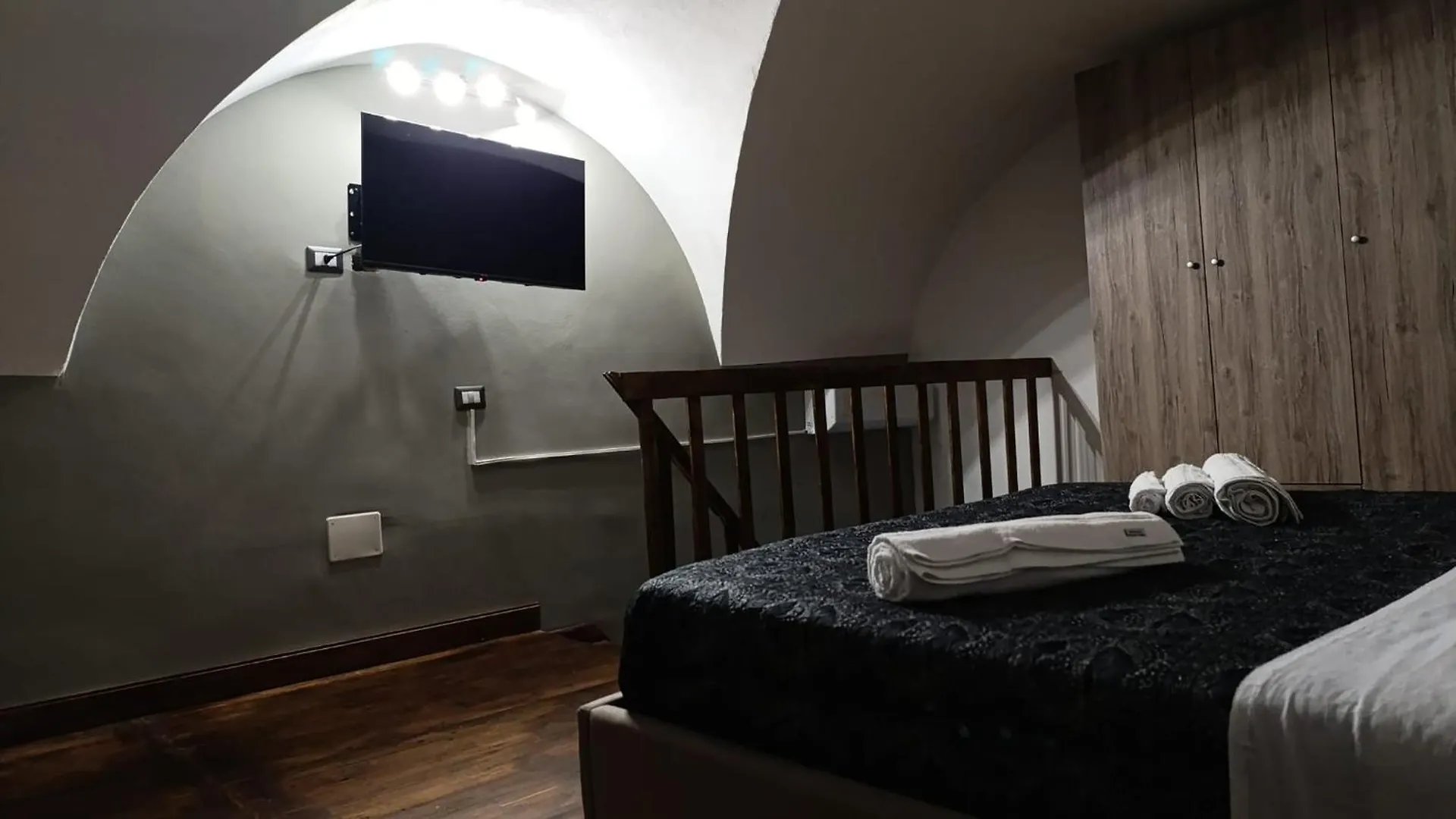 Affittacamere Hotel Porta Garibaldi 1 Aeroporto di Catania Fontana Rossa
